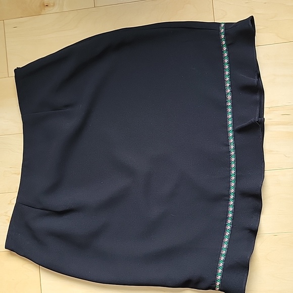 dressbarn Dresses & Skirts - dress barn sz 14 black with pink flower bottom border. NWOT